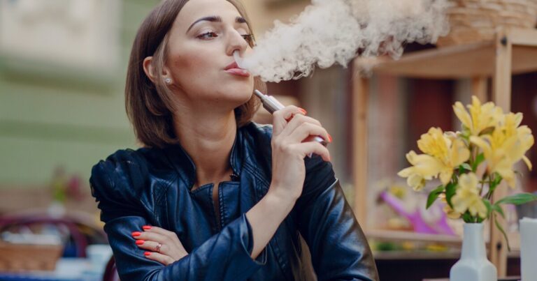 Vaping s nikotinem nebo bez něj zmrazí první imunitní buňky