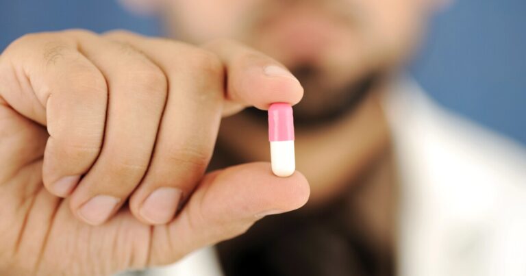 Nové antibiotikum téměř eliminuje šanci na vývoj superbakterií